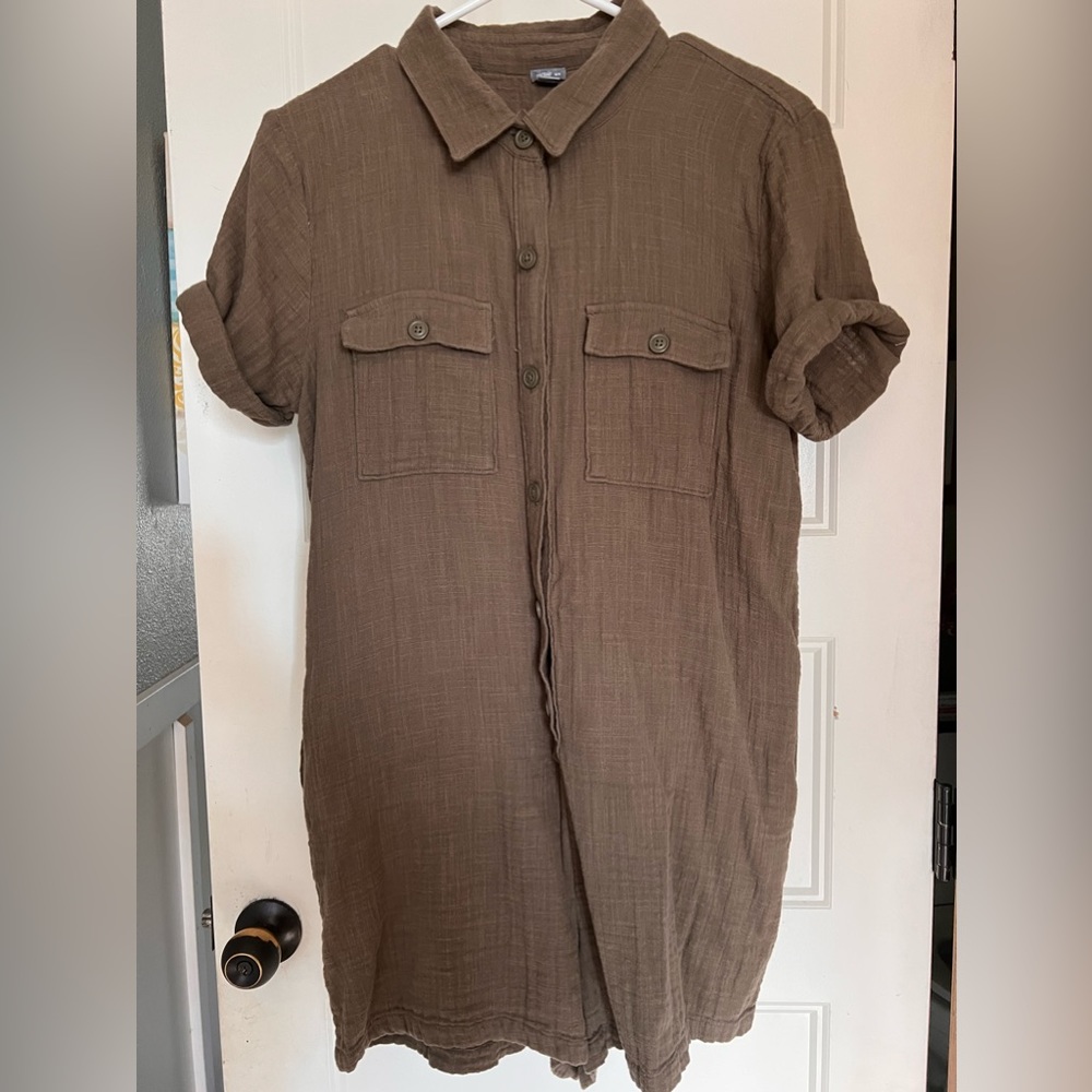 American Eagle Army Green Button Up Short Romper Size M Great Condition